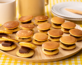 フライパンでミニチョコどら焼き