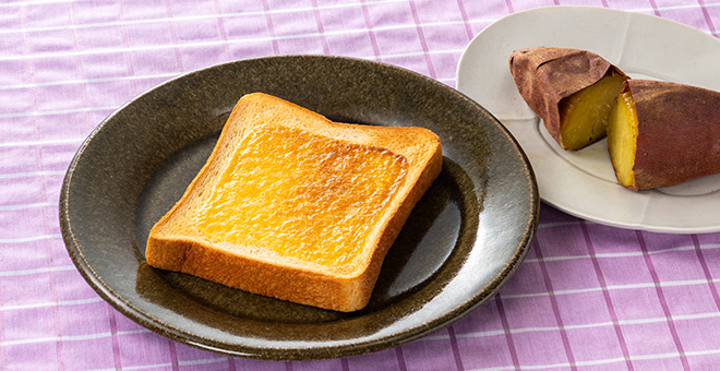 のっけたらやきいもトースト