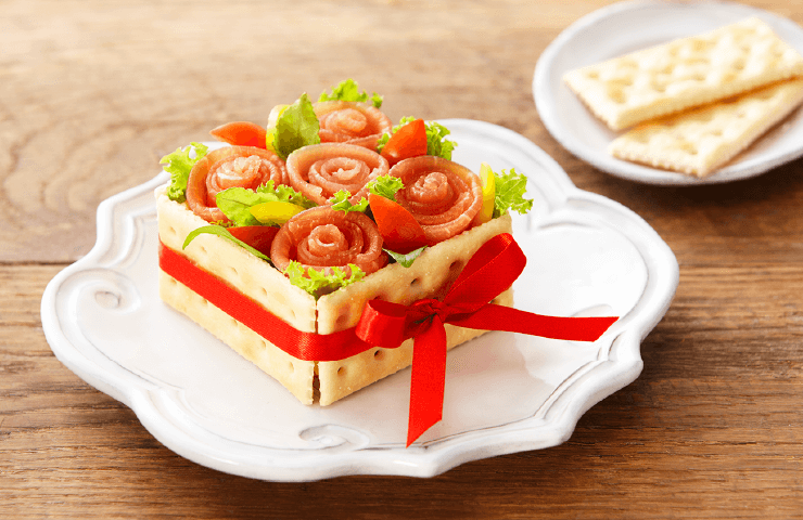 フラワークラッカーボックス